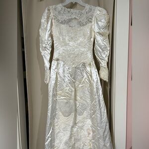 Vintage 1980’s wedding dress with decorative pearls& sequins on lace.